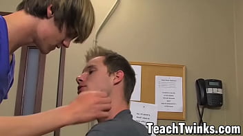 Professor fode o aluno